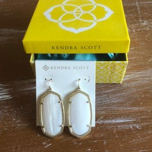Kendra Scott Danielle earrings